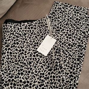 Women Leopard print stretch pants